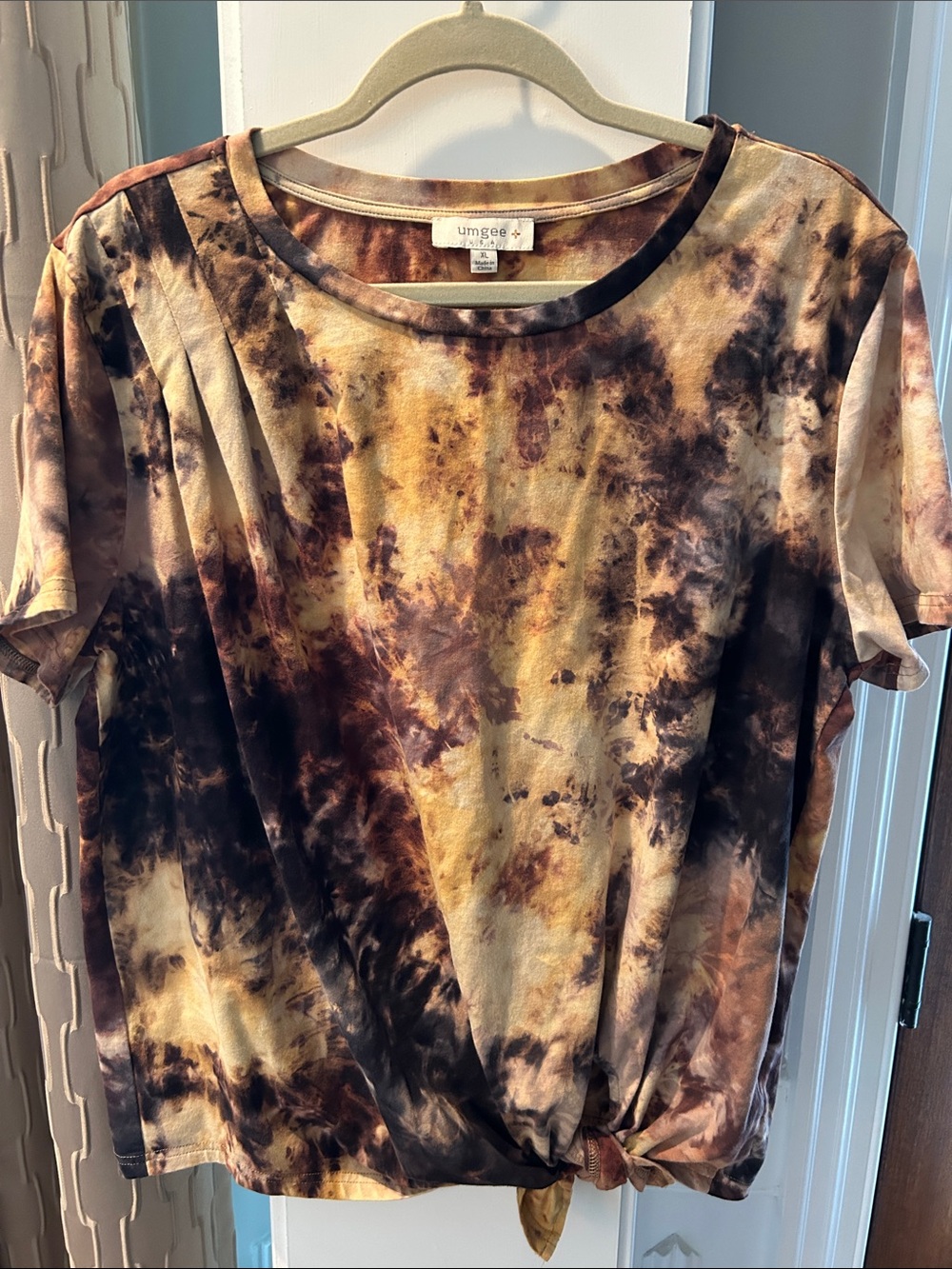 Umgee Brown Multi Tie-Dye Short Sleeve Knot Front Top
